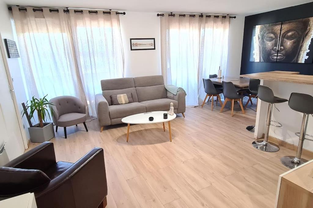 מונט-לה-ג'ולי Charmant Logement Avec Jacuzzi מראה חיצוני תמונה